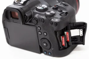 Canon EOS R6 live-action review 6 Canon EOS R6 SD card x 2 is used as the recording medium